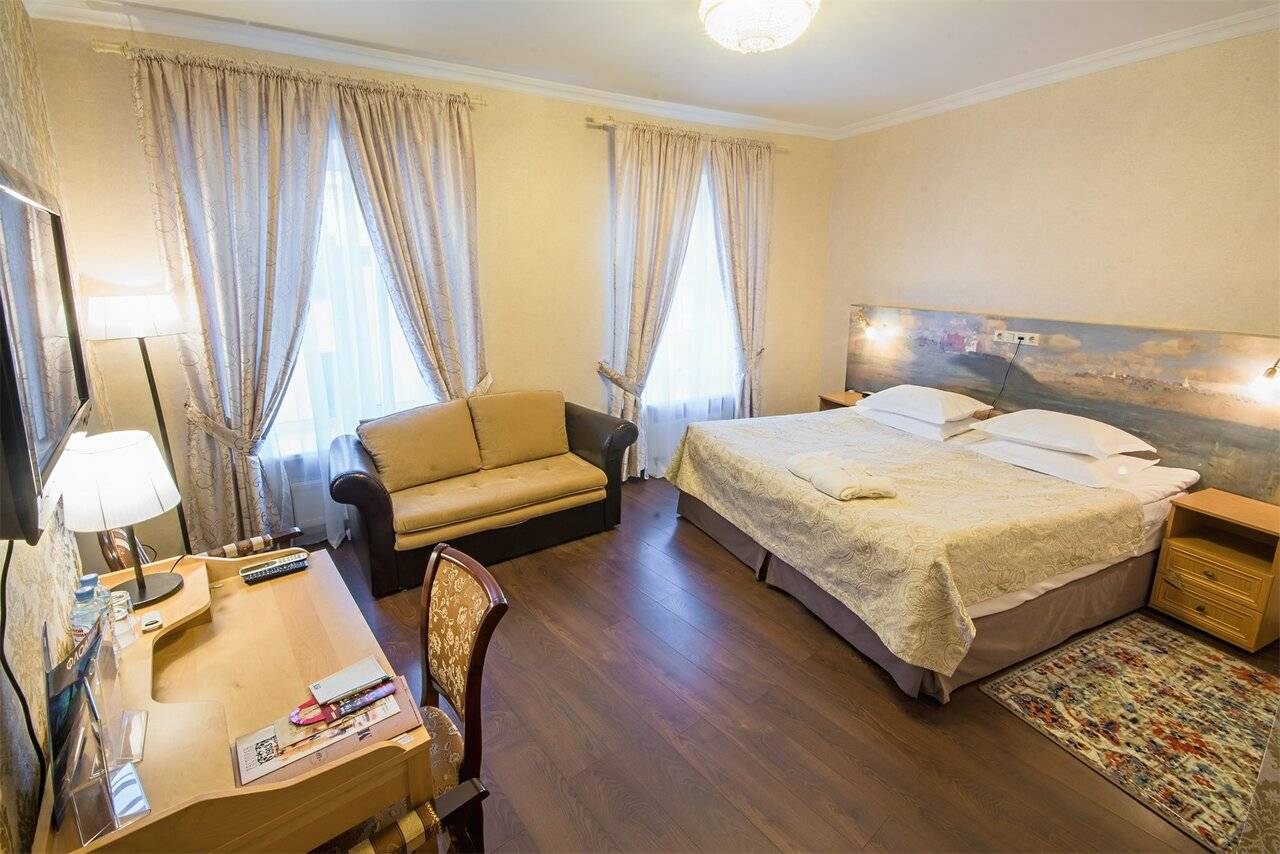 ТРЕХМЕСТНЫЙ ПОЛУЛЮКС
